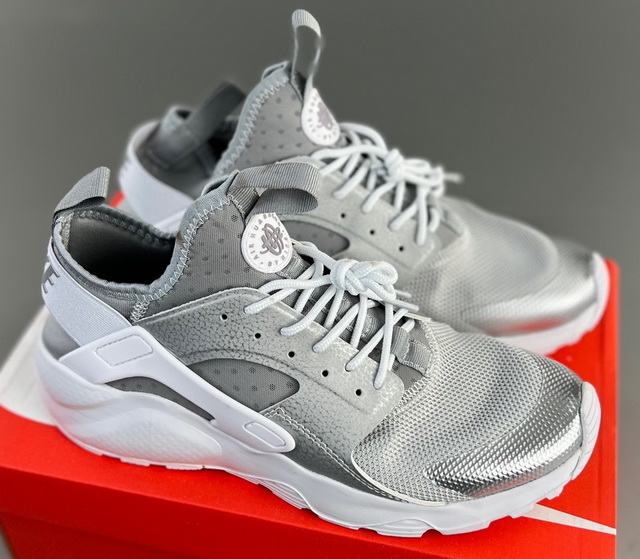 Nike Air Huarache 4 06